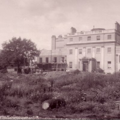 1929 Building of the Assembly Hall began